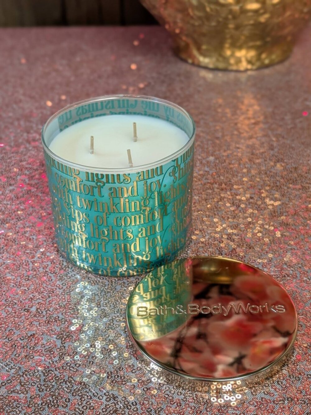 Bath and Body Works 3-Wick Candle Peppermint and Hot Chocolate Scented